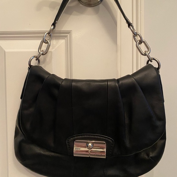 Coach leather shoulder bag - Picture 1 of 4